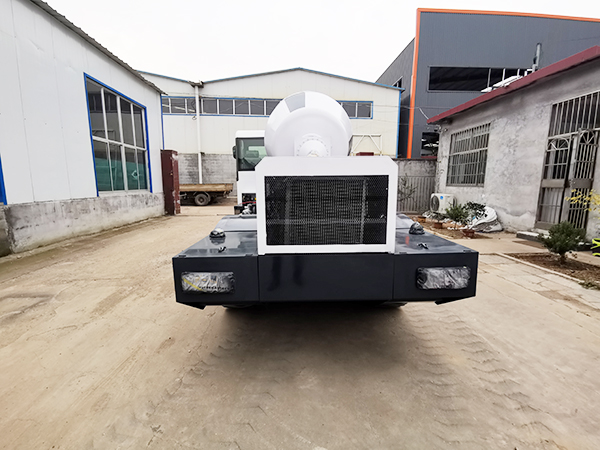 小型混凝土搅拌车八大优势