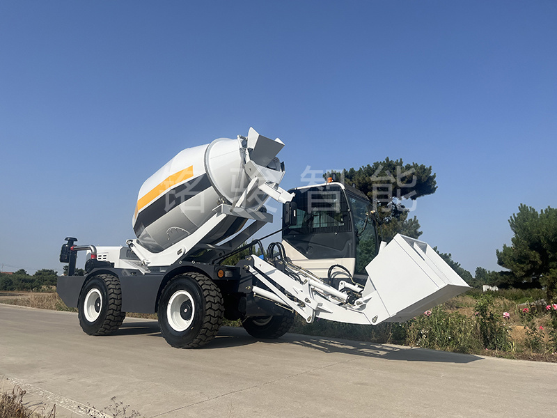 自上料搅拌车4000